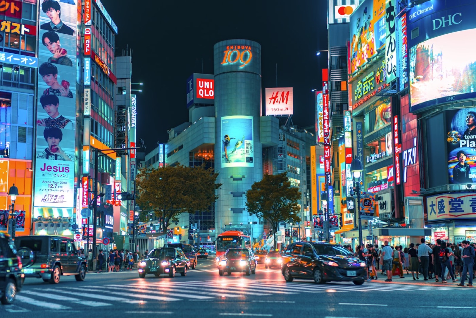 Japán éjszakai hangulat, inspiráció a terem stílusához